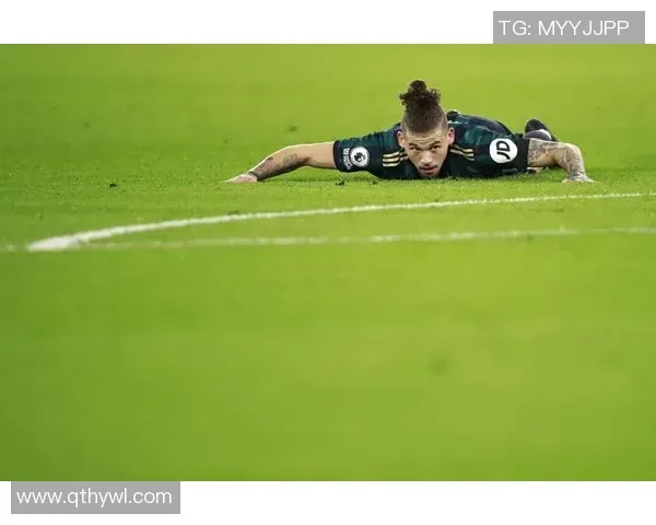 里昂遭巴黎绝杀，拉卡泽特：里昂好样的，11打12可不容易啊